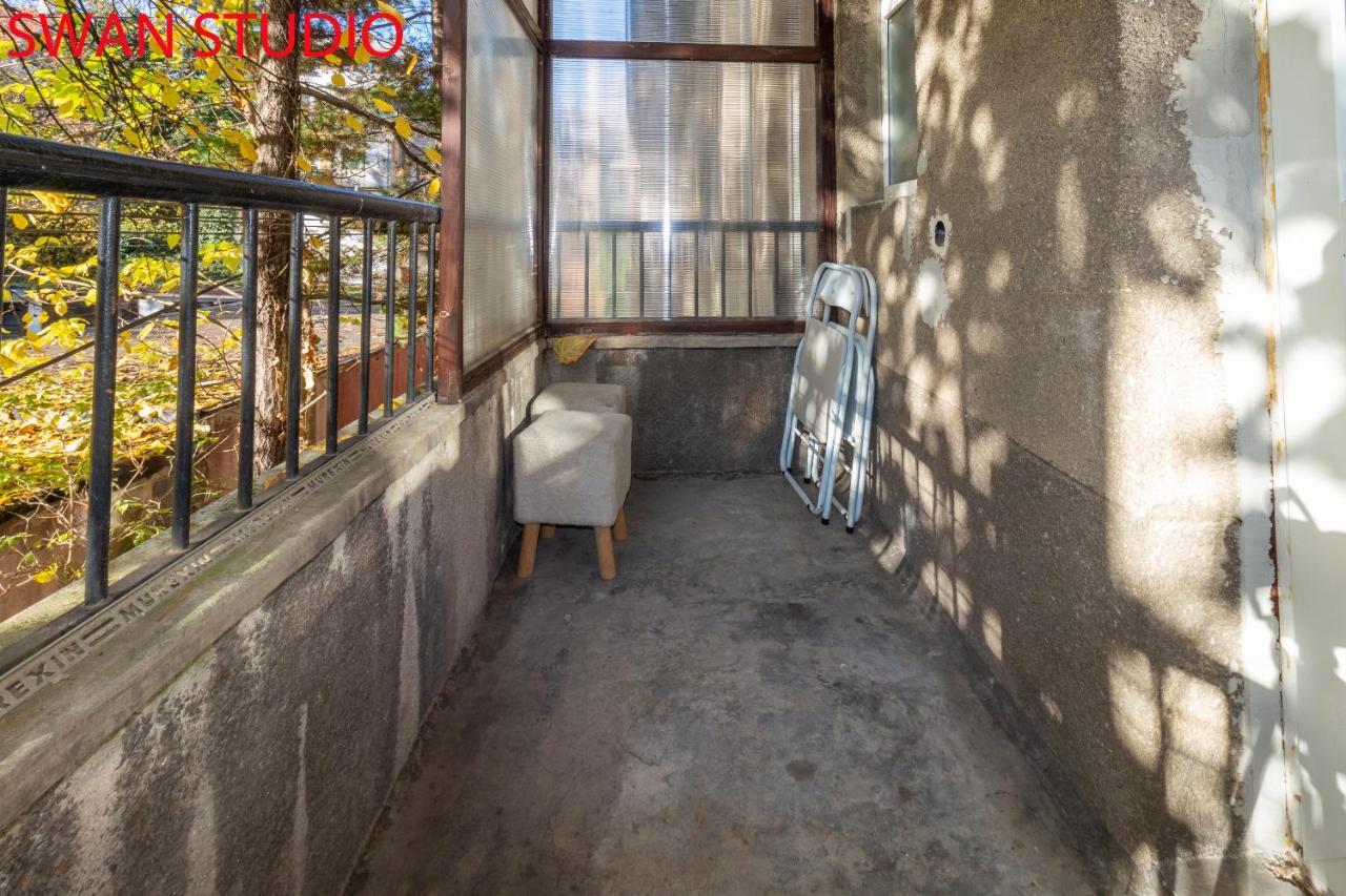 Swan Apartment Загреб Екстериор снимка